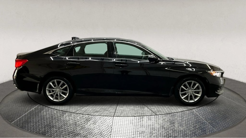 Used 2022 Honda Accord LX image 9