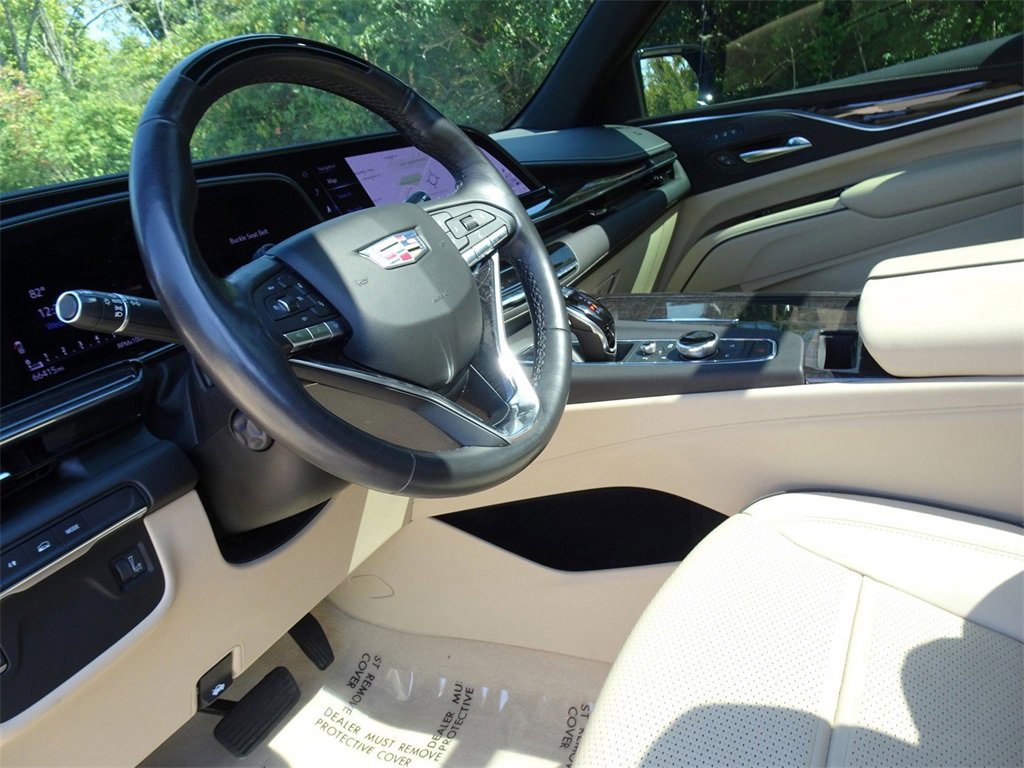 Used 2022 Cadillac Escalade ESV Premium Luxury image 12