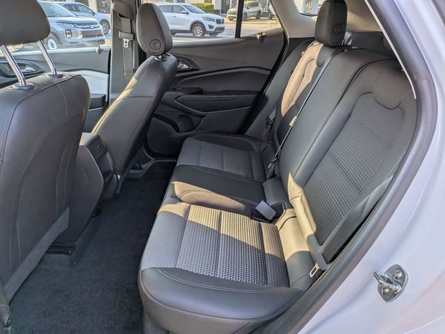 Used 2025 Chevrolet Trax LT image 27