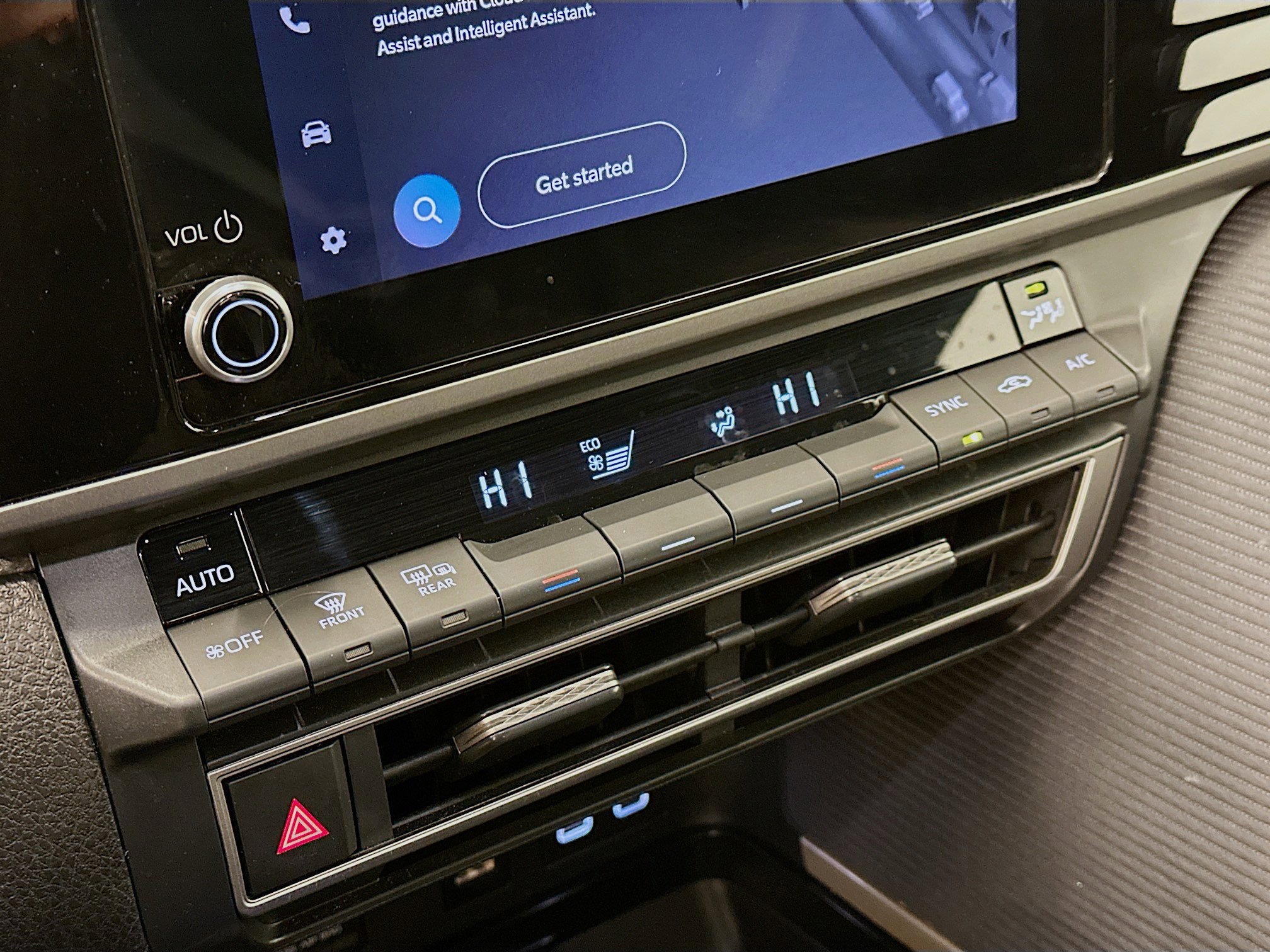 Used 2025 Toyota Camry SE image 24