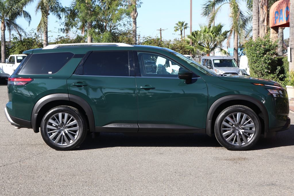 Used 2025 Nissan Pathfinder SL w/ SL Premium Package image 10