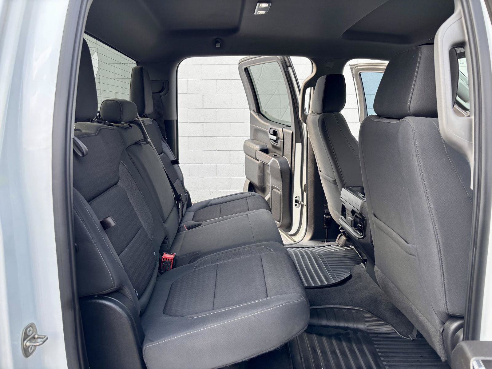 Used 2020 Chevrolet Silverado 1500 RST w/ Texas Edition AWD/4WD image 9