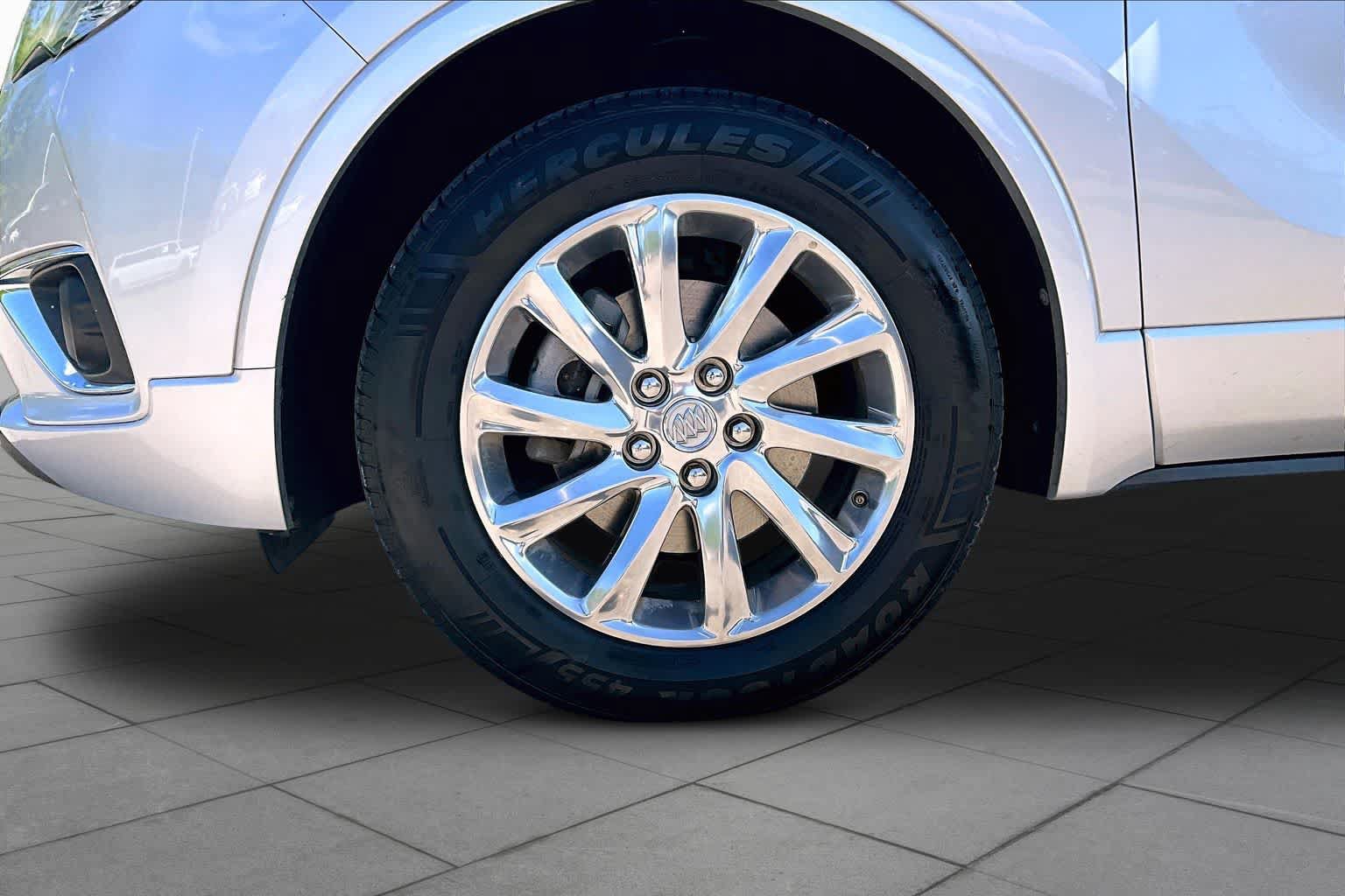 Used 2019 Buick Envision Essence AWD/4WD image 11