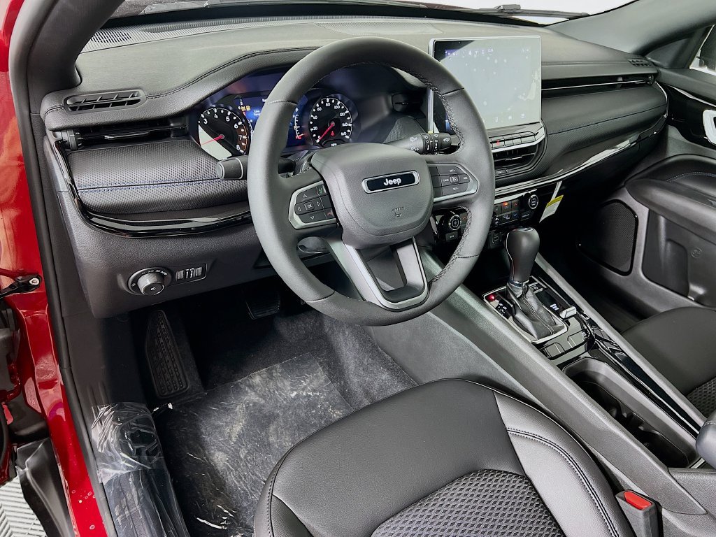 New 2026 Jeep Compass Latitude AWD/4WD image 9