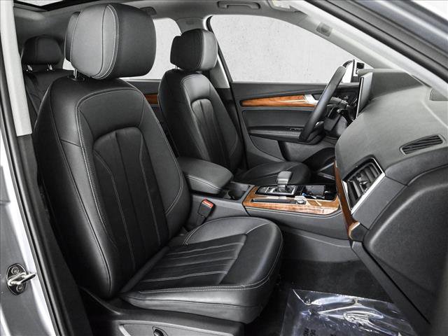 Used 2023 Audi Q5 2.0T Premium Plus w/ Premium Plus Package AWD/4WD image 22