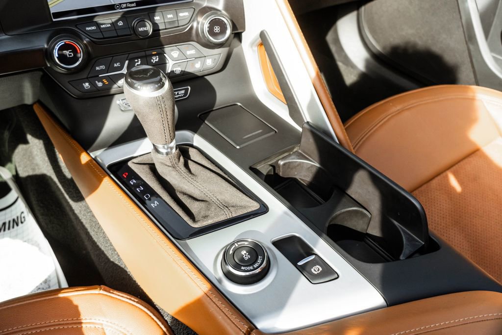 Used 2018 Chevrolet Corvette Stingray Convertible RWD image 21