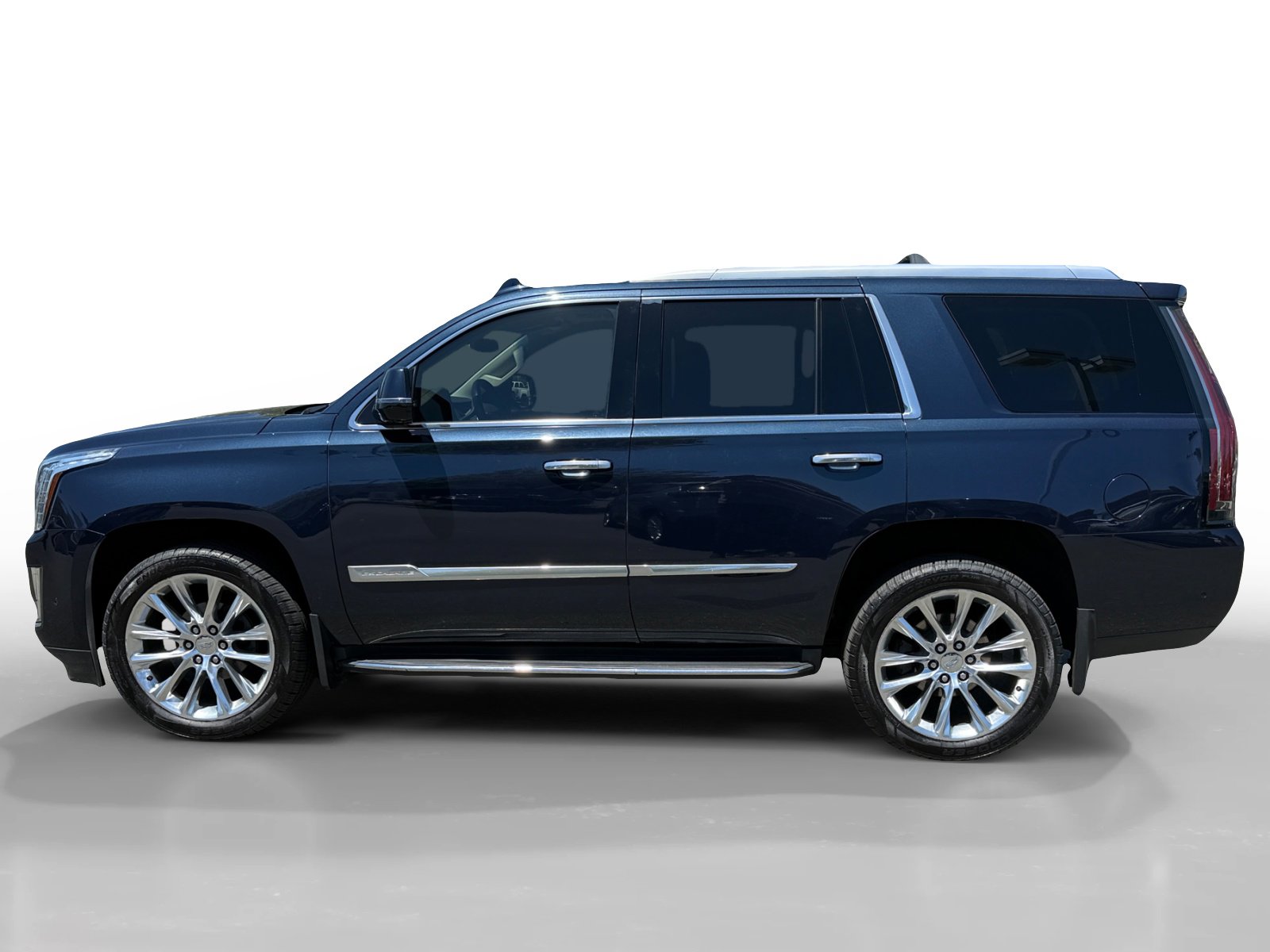 Used 2017 Cadillac Escalade Luxury AWD/4WD image 2
