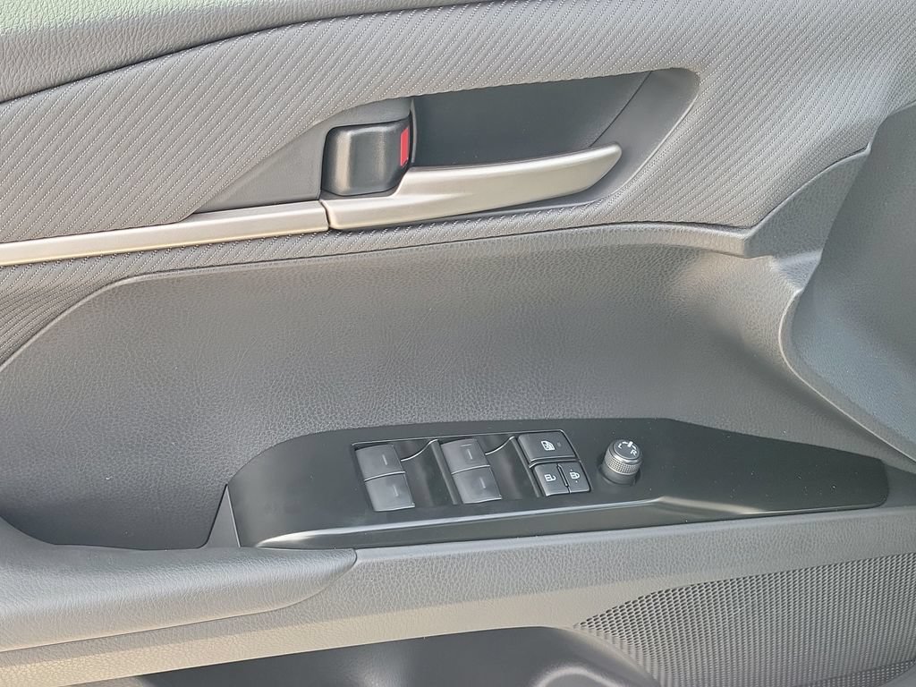 New 2026 Toyota Camry SE FWD image 20