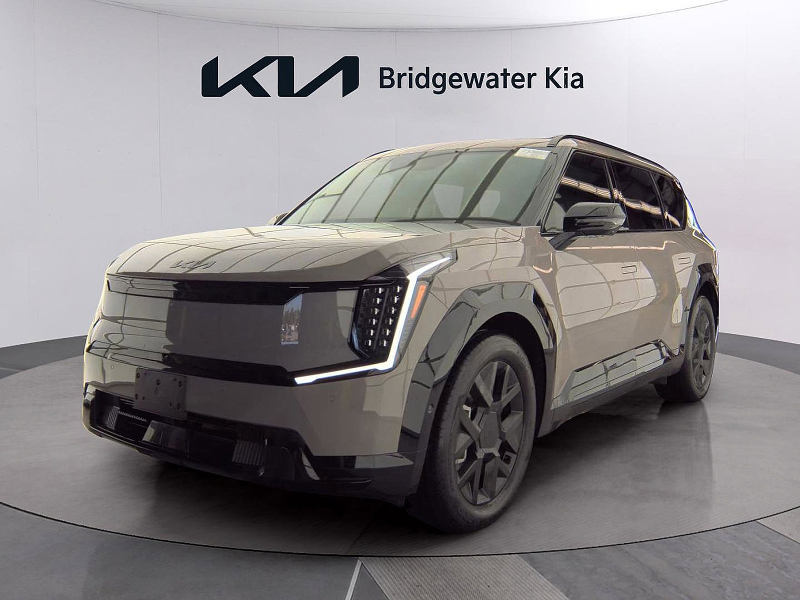 Certified 2026 Kia EV9 Land w/ Nightfall Edition Package image 3