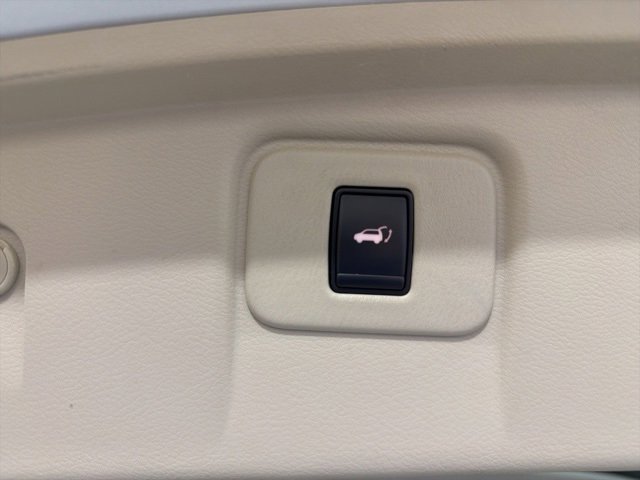 Used 2016 Nissan Murano Platinum w/ Platinum Technology Package image 36