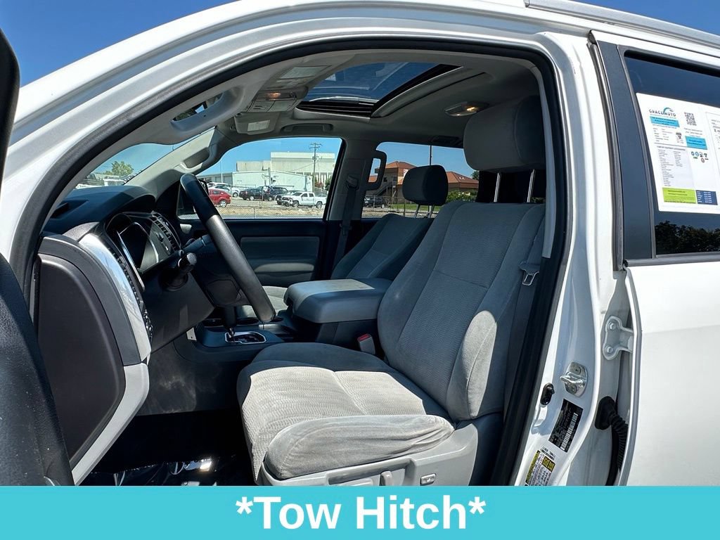 Used 2018 Toyota Sequoia SR5 AWD/4WD image 16