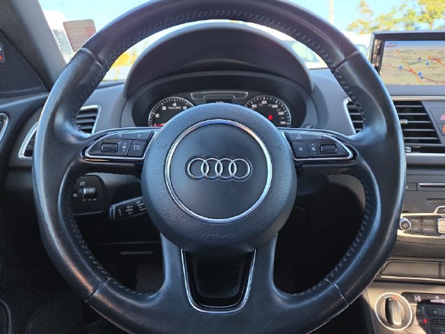 Used 2017 Audi Q3 2.0T Premium Plus w/ Premium Plus Package AWD/4WD image 17