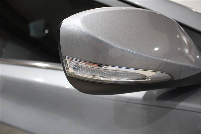 Used 2014 Hyundai Elantra Limited FWD image 12