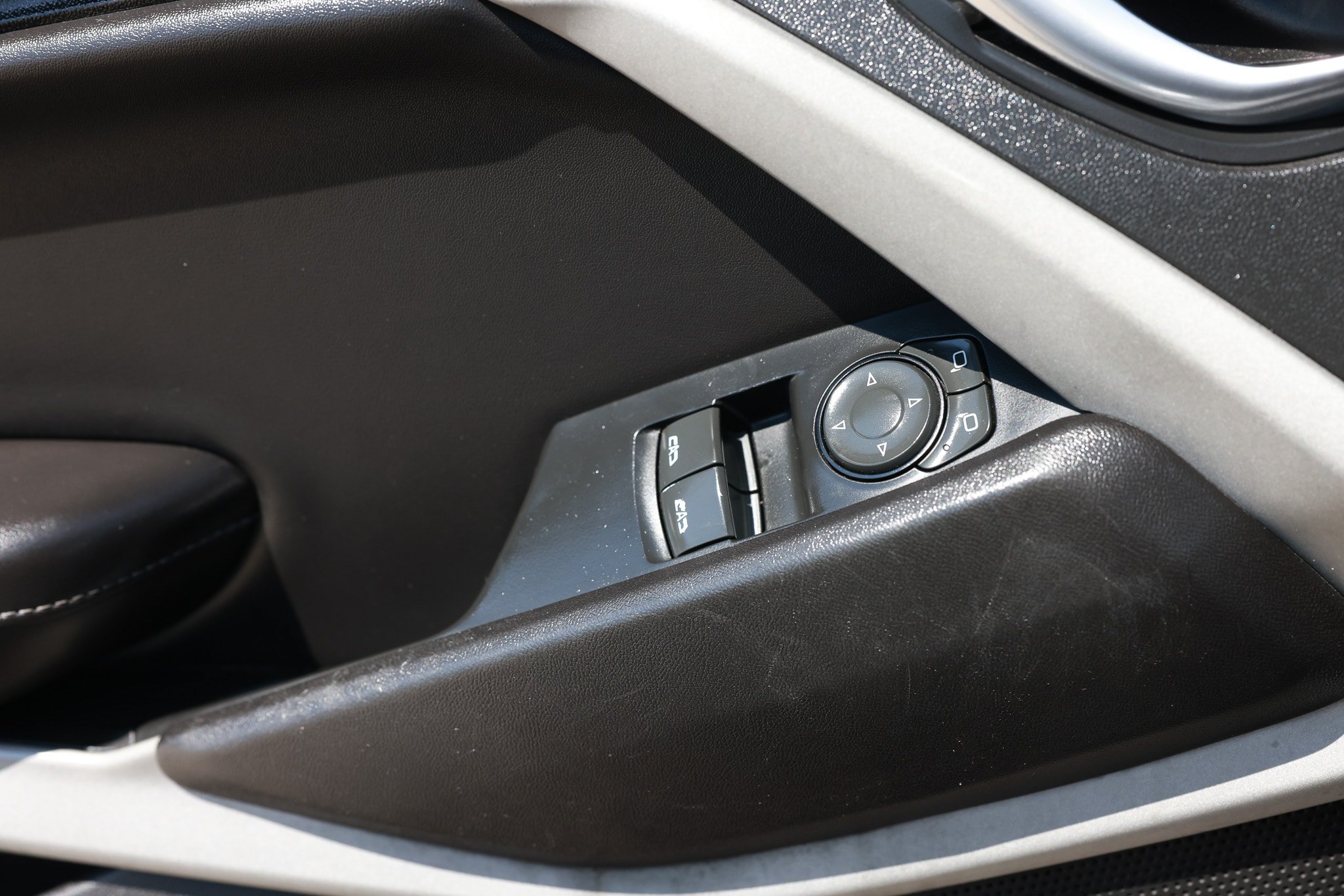 Used 2019 Chevrolet Camaro LT RWD image 49