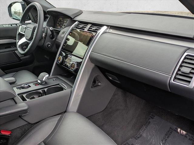 Certified 2024 Land Rover Discovery Dynamic SE AWD/4WD image 24