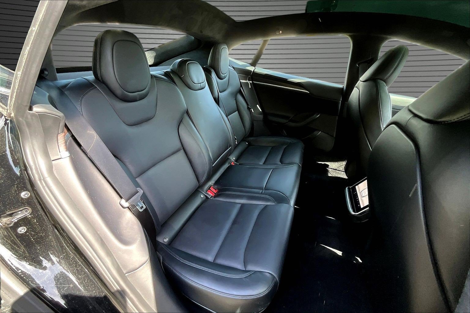 Used 2022 Tesla Model S AWD/4WD image 16