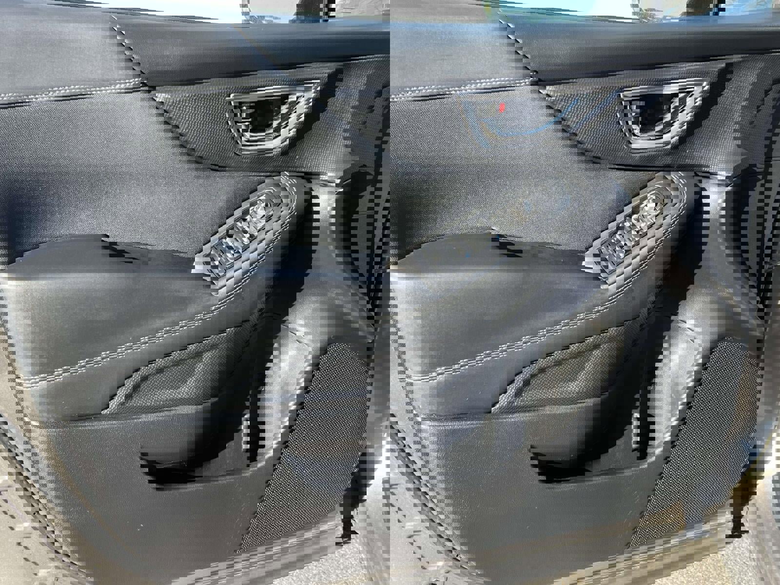 Used 2019 Subaru Forester Premium w/ All-Weather Package image 28