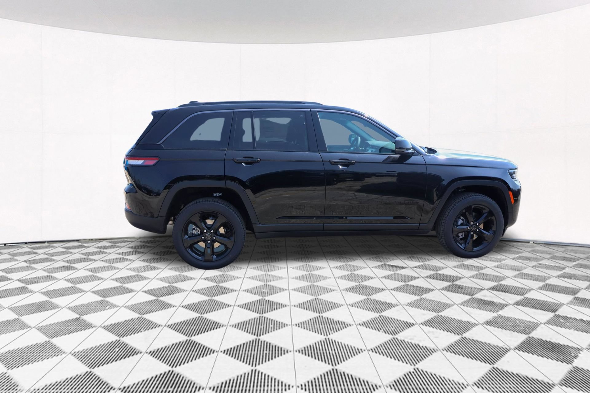 New 2027 Jeep Grand Cherokee Limited AWD/4WD image 11