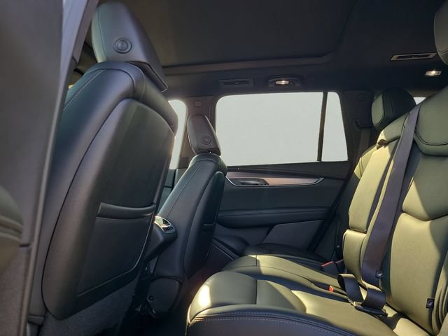 Used 2023 Cadillac XT6 Luxury FWD image 16