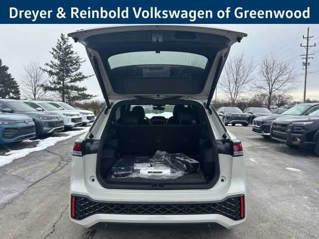 New 2026 Volkswagen Tiguan SE R-Line image 34