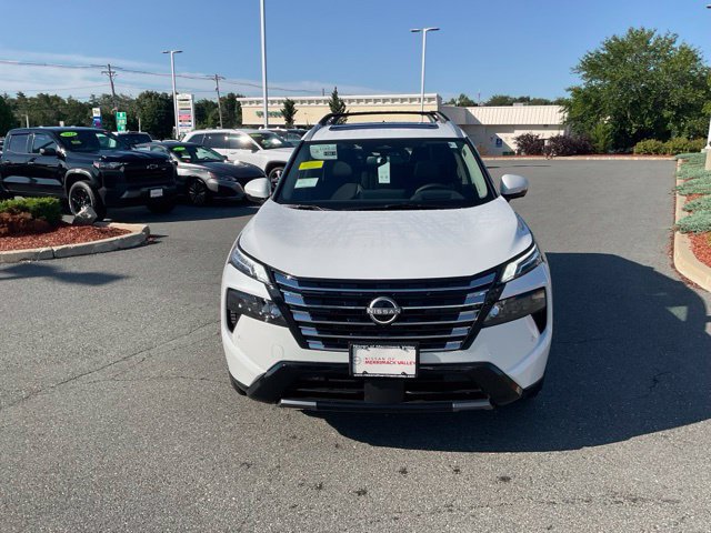 New 2026 Nissan Rogue Platinum w/ Platinum Premium Package AWD/4WD image 2