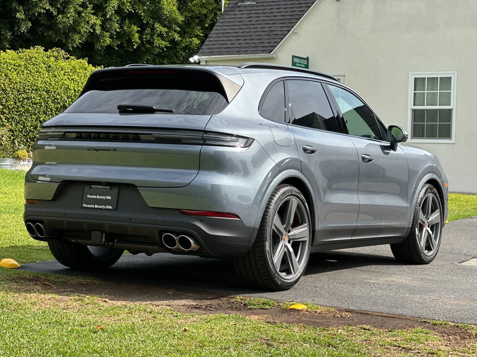 New 2026 Porsche Cayenne S AWD/4WD image 8