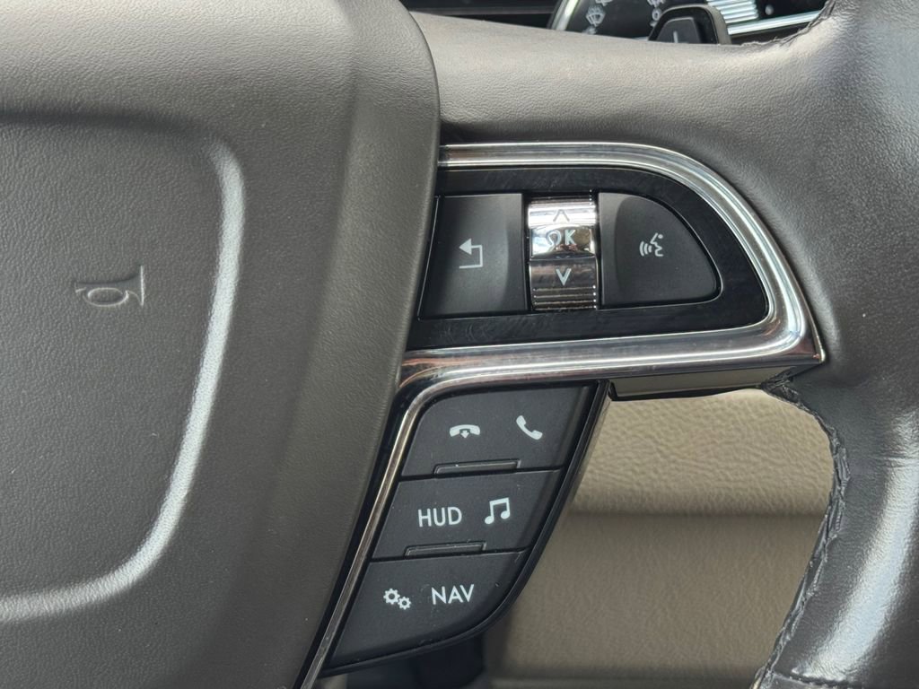 Used 2021 Lincoln Navigator Reserve w/ Luxury Package image 22