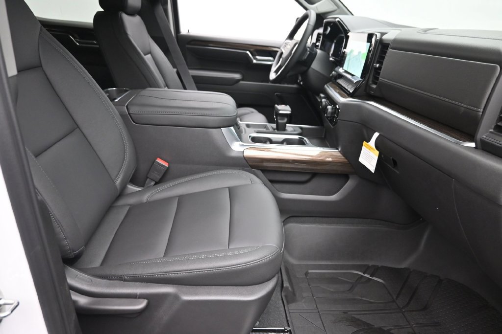 New 2026 Chevrolet Silverado 1500 LT w/ All Star Edition Plus AWD/4WD image 9