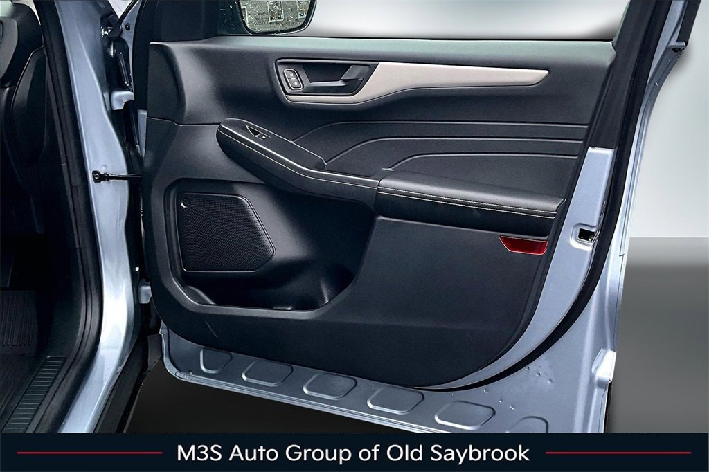 Used 2022 Ford Escape SE image 27