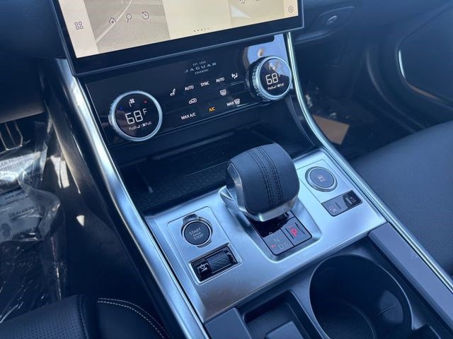 New 2024 Jaguar XF R-Dynamic SE AWD/4WD image 29