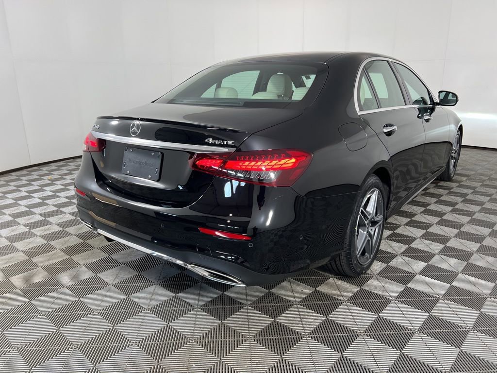 Used 2023 Mercedes-Benz E 350 4MATIC Sedan image 18