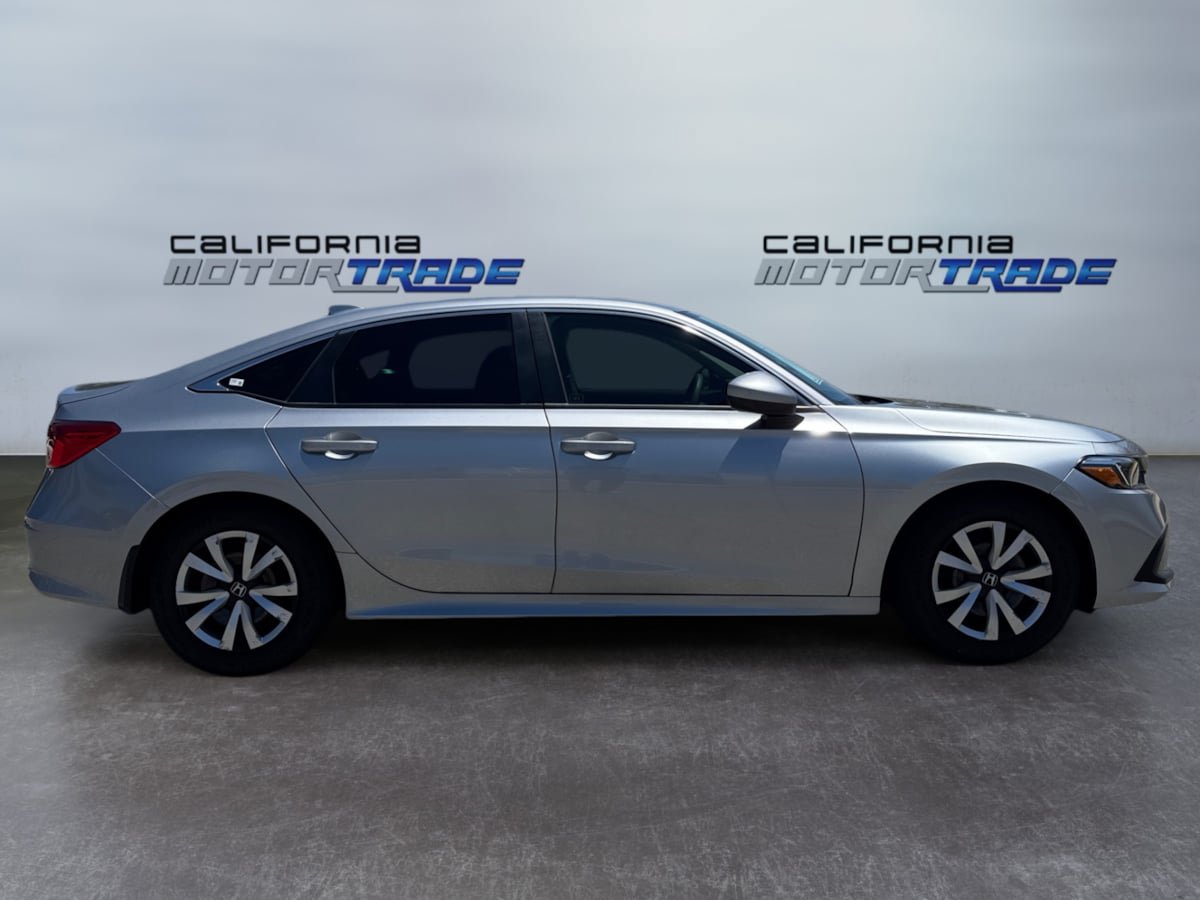 Used 2022 Honda Civic LX image 4