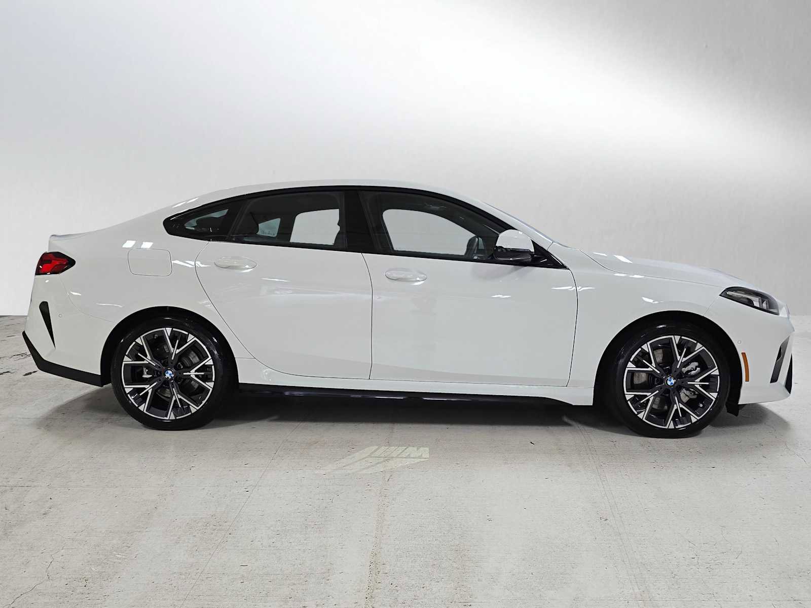 Used 2025 BMW 228i xDrive AWD/4WD image 2
