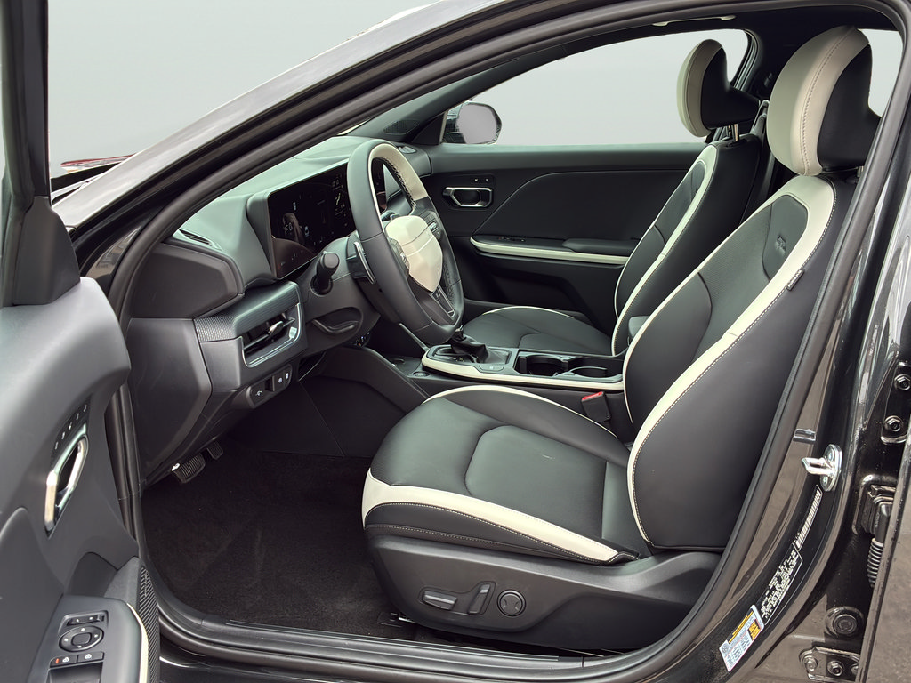 New 2026 Kia K4 GT-Line w/ GT-Line Premium Package FWD image 13