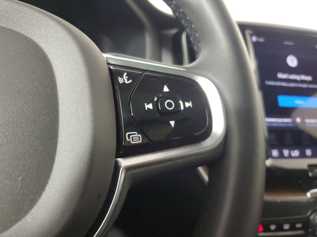 Used 2023 Volvo XC60 B5 Plus w/ Climate Package AWD/4WD image 28