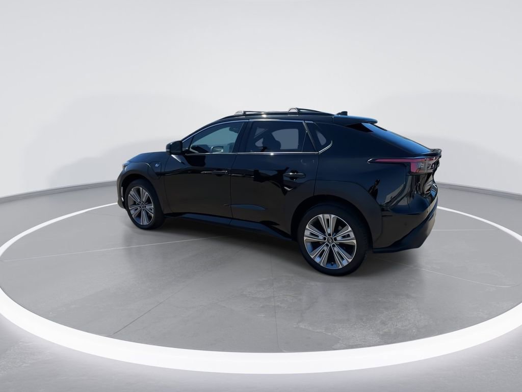 Used 2024 Subaru Solterra Touring image 8