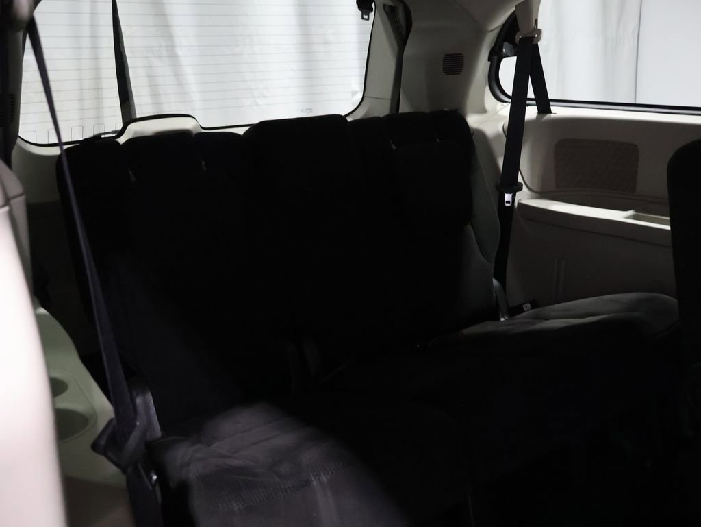 Used 2016 Dodge Grand Caravan SXT image 20