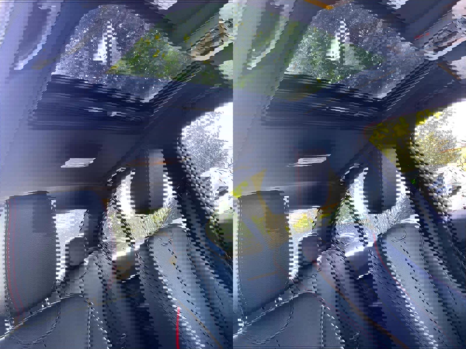 Used 2017 BMW 330i xDrive Sedan AWD/4WD image 23