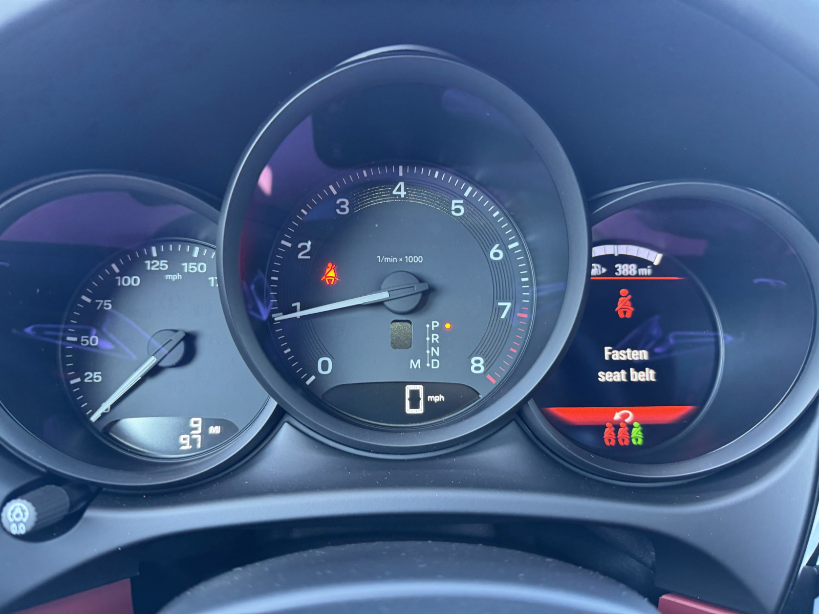 New 2025 Porsche Macan AWD/4WD image 36