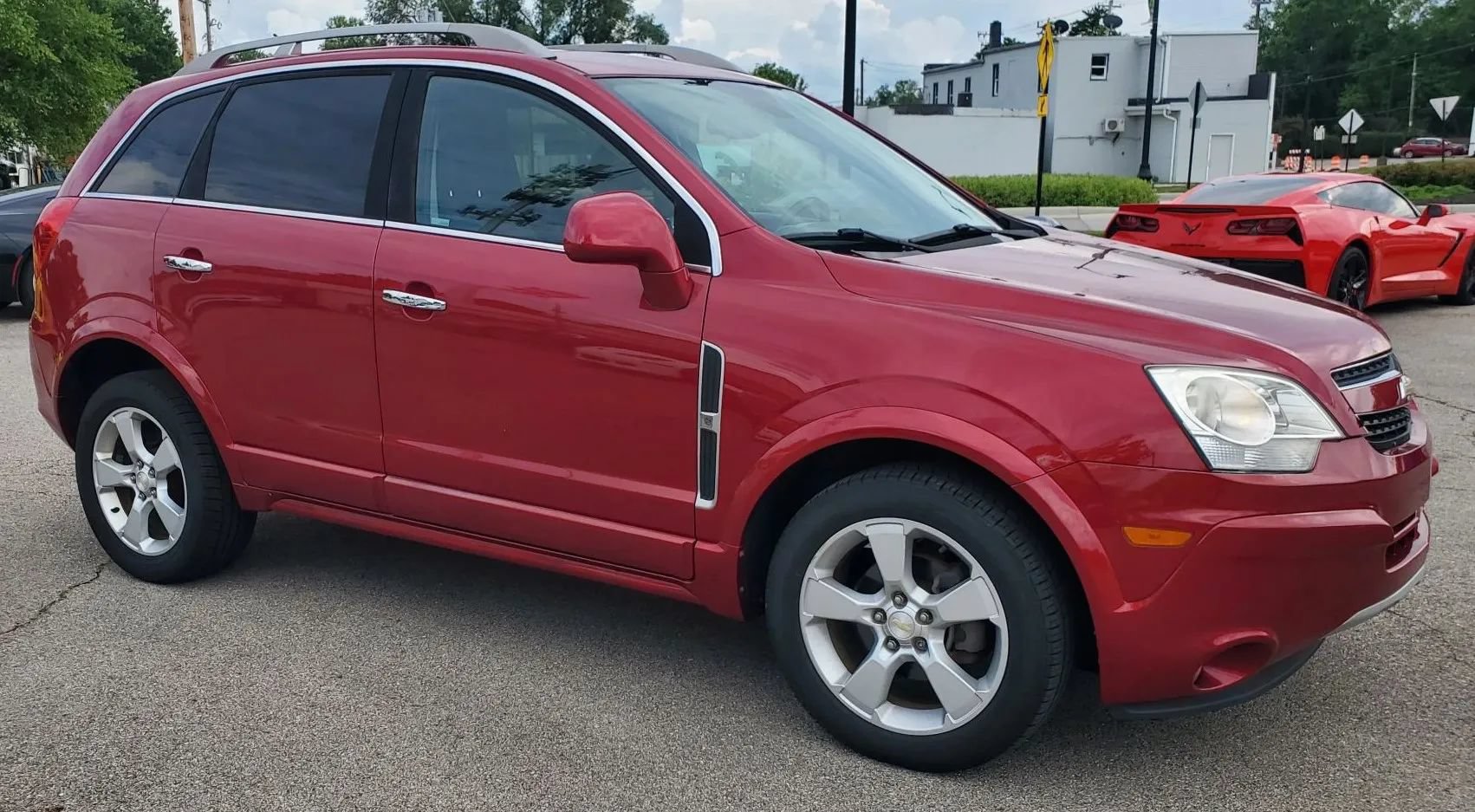 Used 2014 Chevrolet Captiva Sport LTZ FWD image 2