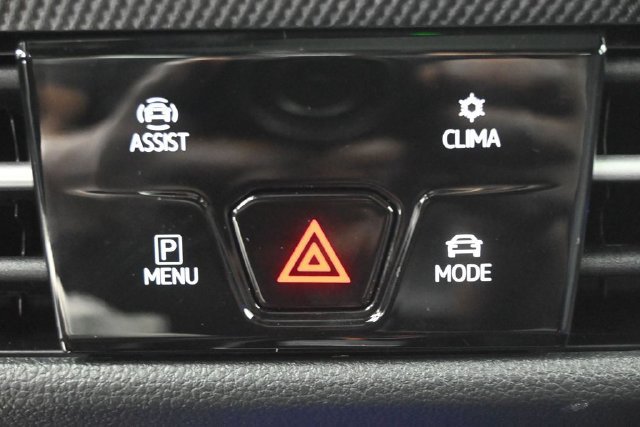 Used 2026 Volkswagen Golf AWD/4WD image 23