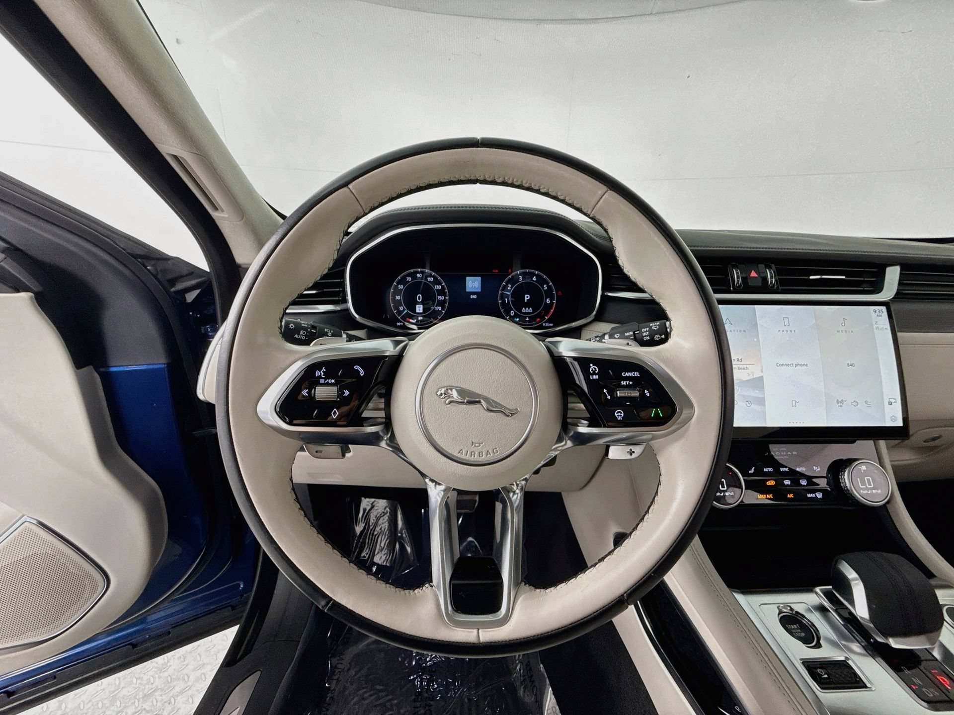 Used 2023 Jaguar F-PACE S AWD/4WD image 10