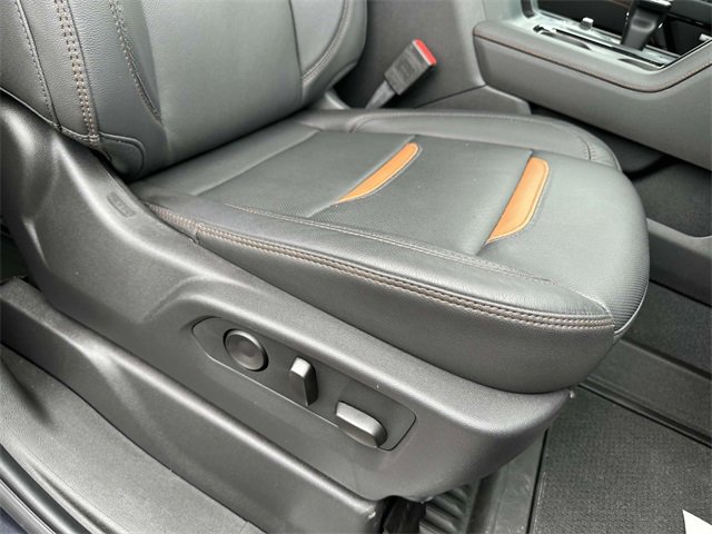 Used 2024 GMC Sierra 1500 AT4 w/ Technology Package image 9