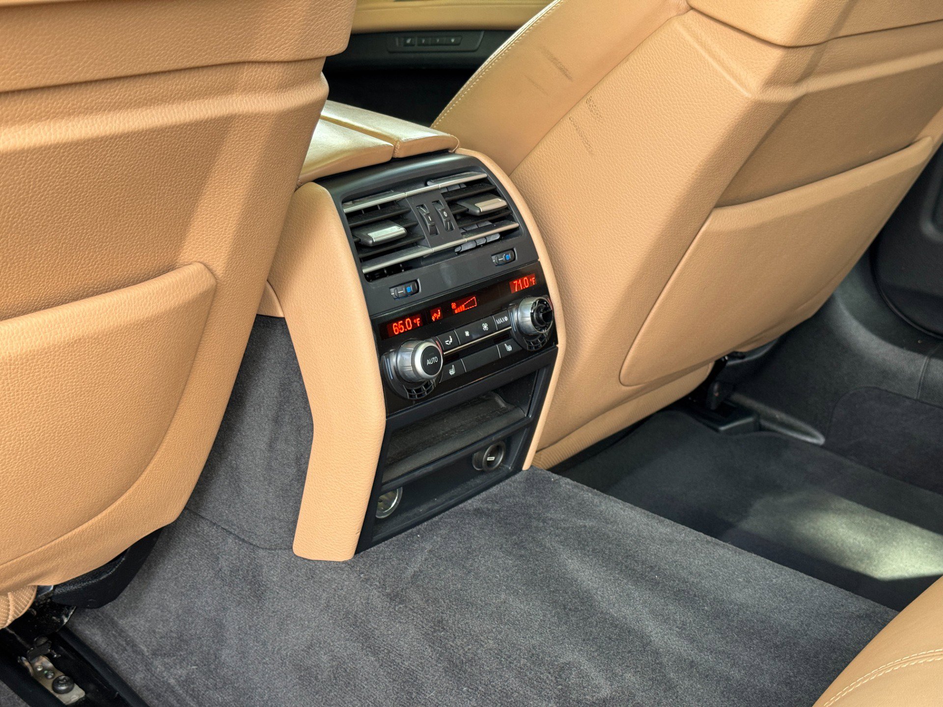Used 2012 BMW 750Li image 45