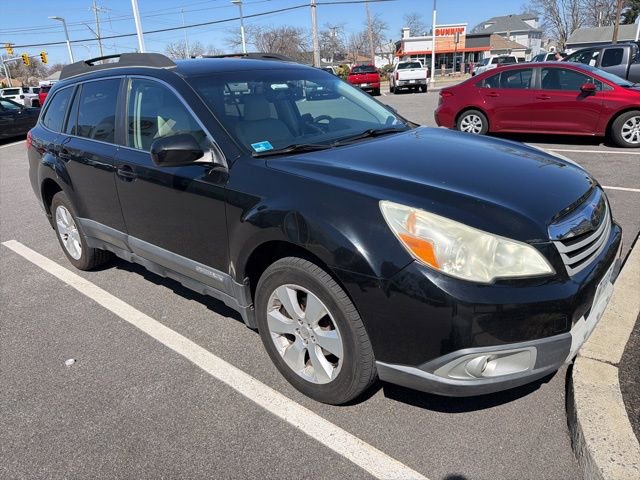 Used 2010 Subaru Outback 2.5i Premium image 1