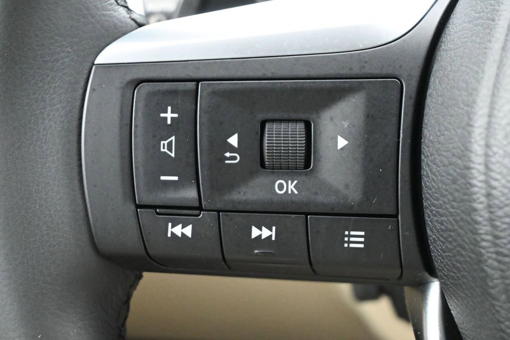 Used 2023 INFINITI QX60 Luxe w/ Cargo Package FWD image 7