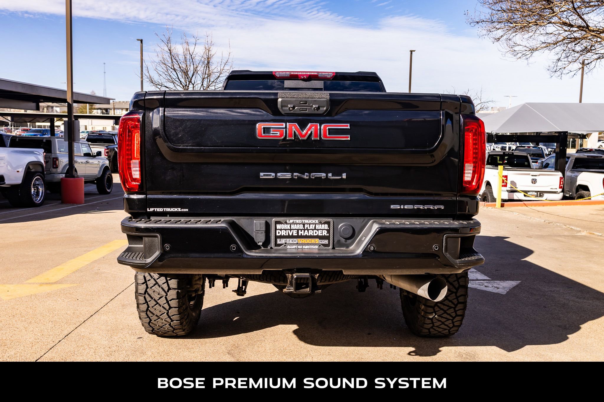 Used 2023 GMC Sierra 2500 Denali w/ Denali Black Diamond Edition image 8