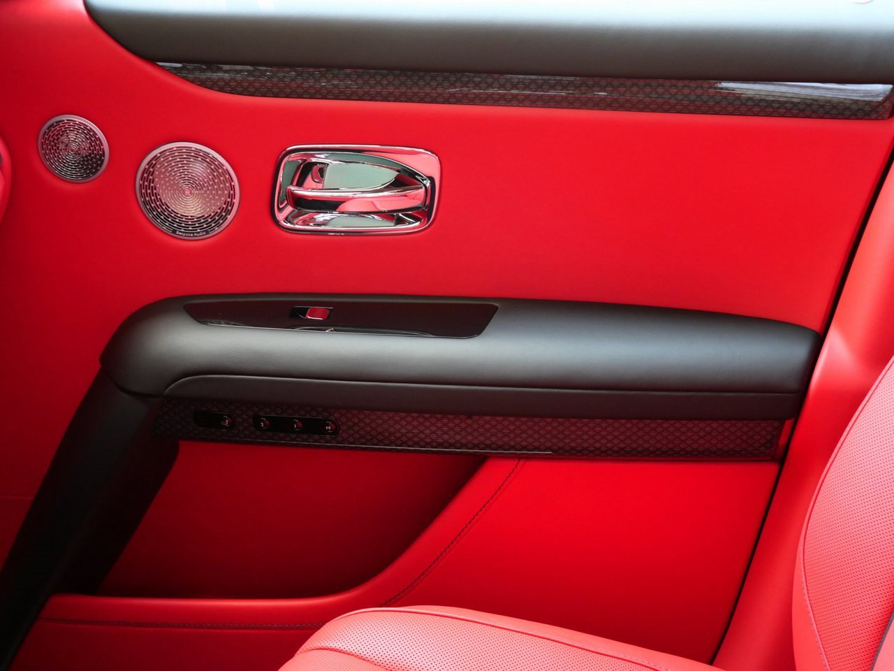 New 2025 Rolls-Royce Ghost Black Badge image 11