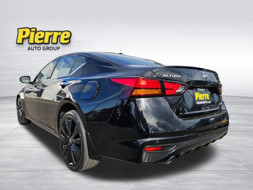 Used 2022 Nissan Altima 2.5 Platinum AWD/4WD image 3