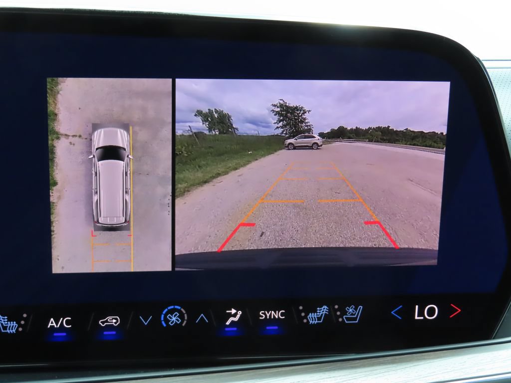 New 2026 Chevrolet Suburban Premier w/ Sun And Tow Package AWD/4WD image 8